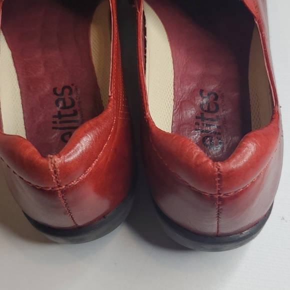 Walking Cradles Elites Red Leather Loafers Narrow 7 - Picture 8 of 14
